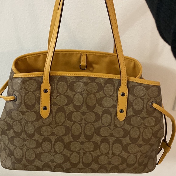 Coach shoulder bag - Picture 3 of 3